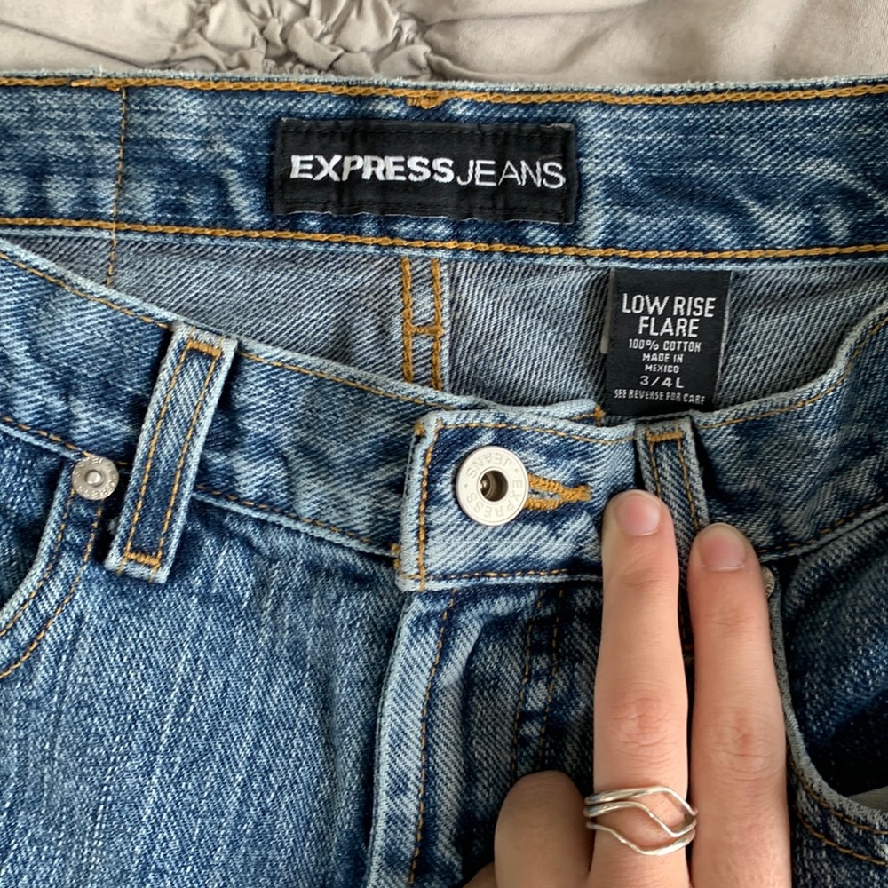 Express Low Rise Flare Jeans Size 3/4, Medium Wash